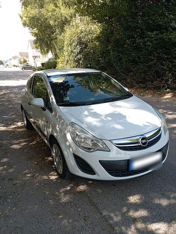 Gebraucht Opel Corsa 69 PS (50 kW) 2011 Weiß Kleinwagen