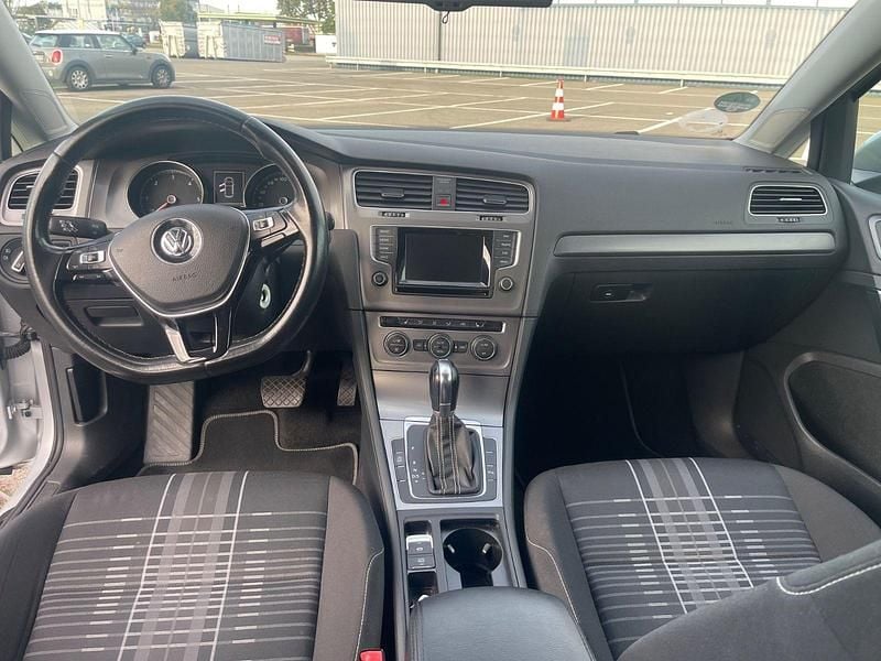Gebraucht VW Golf VII LOUNGE 110 PS (80 kW) 2015 Silber Kleinwagen