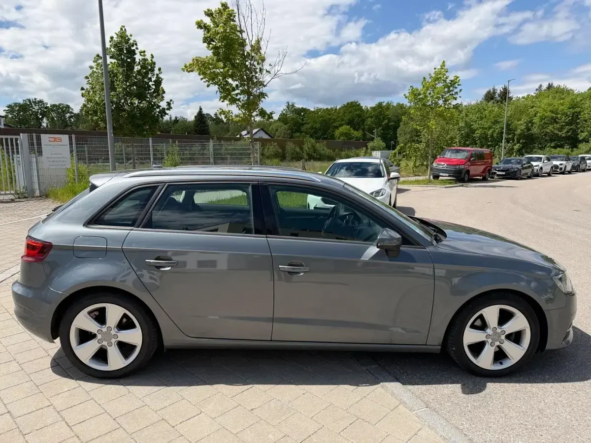 Gebraucht Audi A3 S-Line 150 PS (110 kW) 2014 Grau Limousine
