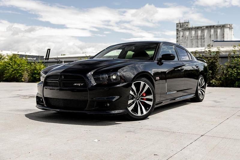 Gebraucht 2012 Dodge Charger Limousine | 19.999 € - Bild 1/4