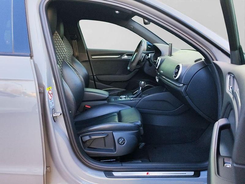 Gebraucht Audi RS3 Sport 400 PS (294 kW) 2020 Grau Limousine