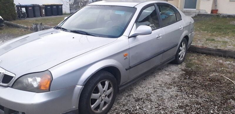 Silber Gebraucht 2003 Chevrolet Evanda CDX Limousine | 550 € - Bild 1/4