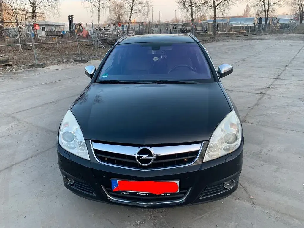 Gebraucht Opel Signum 155 PS (114 kW) 2007 Schwarz Kleinwagen