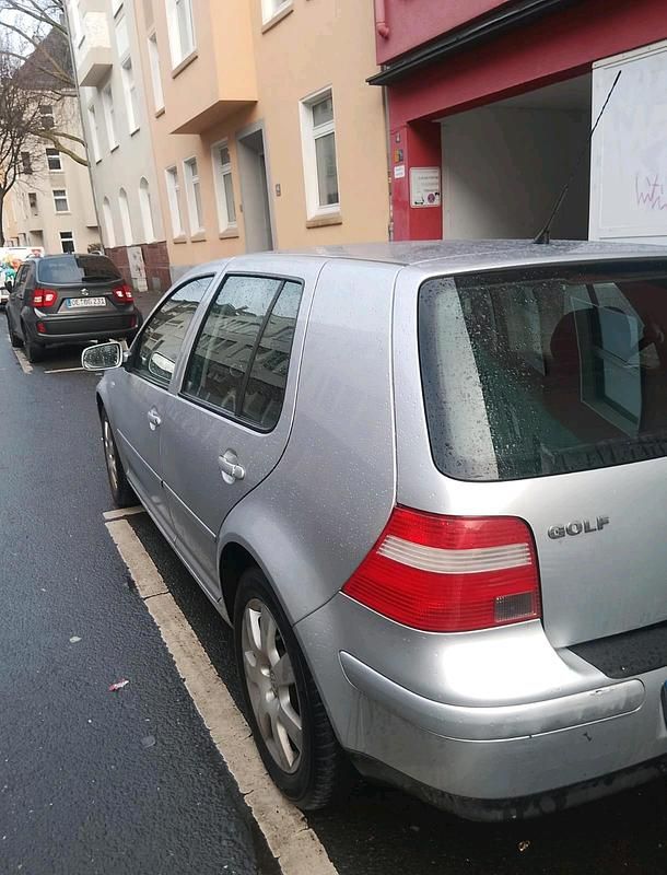 Gebraucht VW Golf IV 101 PS (74 kW) 2003 Silber Limousine