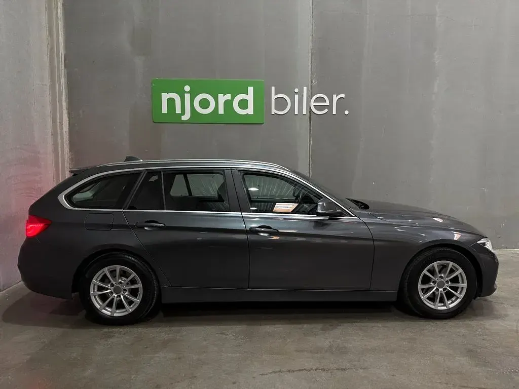 Gebraucht BMW 320 Advantage 190 PS (139 kW) 2018 Schwarz Kombi