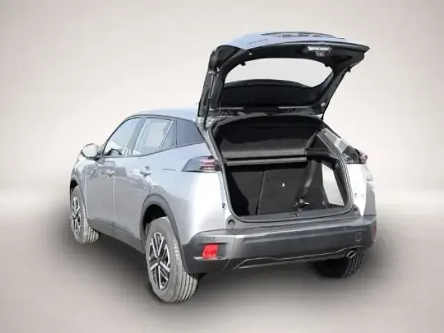 Gebraucht Peugeot 2008 Active 101 PS (74 kW) 2023 Grau SUV