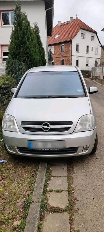 Grau Gebraucht 2004 Opel Meriva Van / Kleinbus | 999 € - Bild 1/4