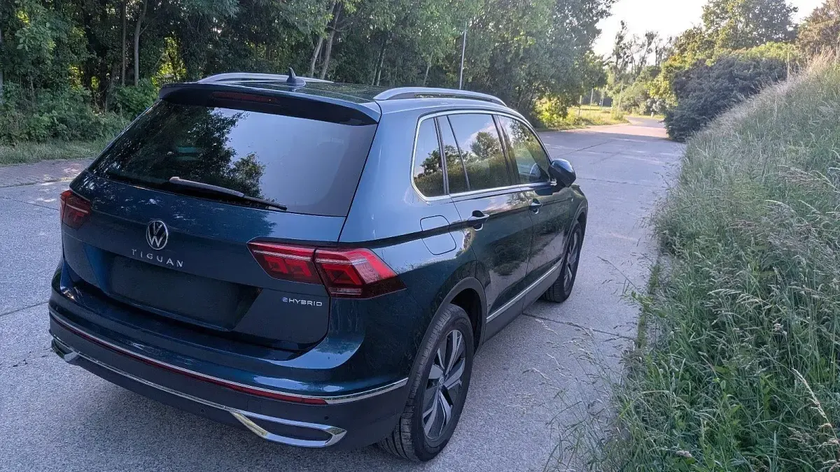 Gebraucht VW Tiguan Elegance 150 PS (110 kW) 2021 Andere farben SUV