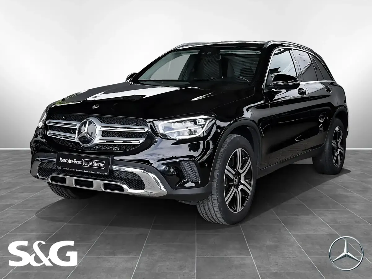 Gebraucht Mercedes GLC300 194 PS (142 kW) 2022 SUV