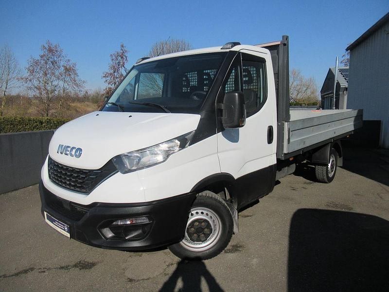 Gebraucht Iveco Daily 136 PS (100 kW) 2022 Weiß SUV