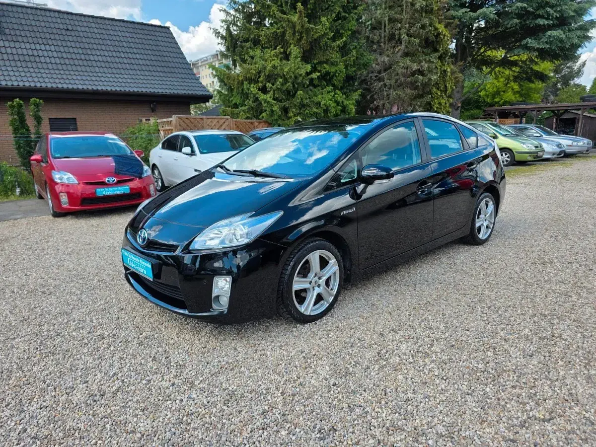 Gebraucht Toyota Prius 136 PS (100 kW) 2011 Schwarz Limousine
