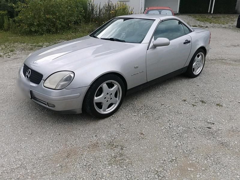 Silber Gebraucht 1997 Mercedes SLK230 AMG line Cabrio | 2.999 € (Guter Preis) - Bild 1/4
