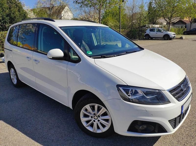 Weiß Gebraucht 2018 Seat Alhambra Style Van / Kleinbus | 30.500 € (Fairer Preis) - Bild 1/4
