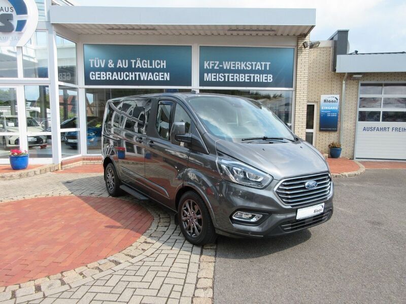 Grau Gebraucht 2021 Ford Tourneo Custom Titanium Van / Kleinbus | 41.900 € (Etwas zu teuer) - Bild 1/4