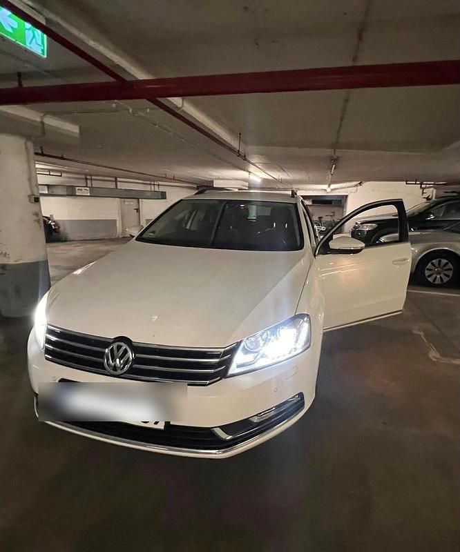 Gebraucht VW Passat Comfortline 150 PS (110 kW) 2011 Weiß Kombi