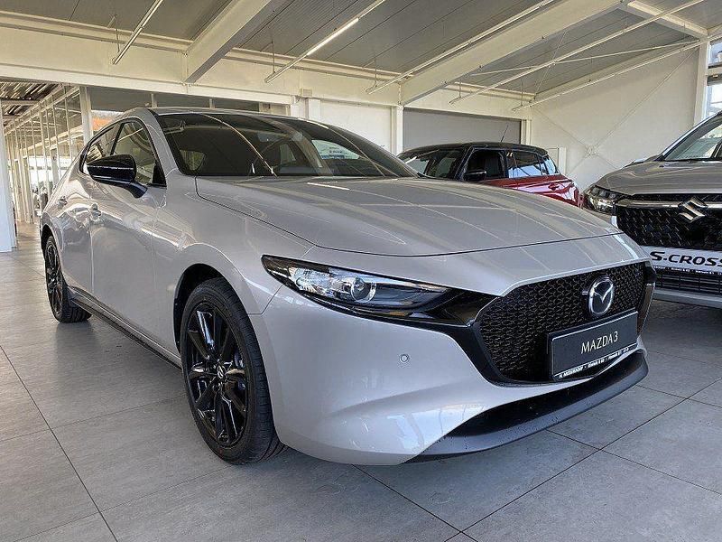 Beige Neu 2025 Mazda 3 Homura-Line Limousine | 26.990 € - Bild 1/4