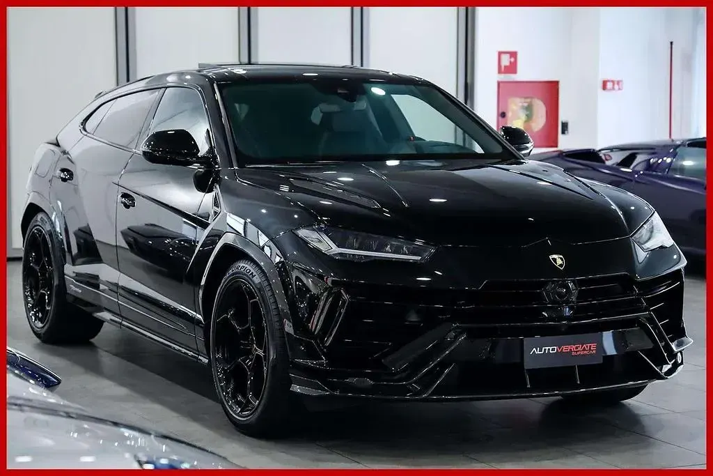 Usata Lamborghini Urus 666 CV (489 kW) 2023 Nero SUV