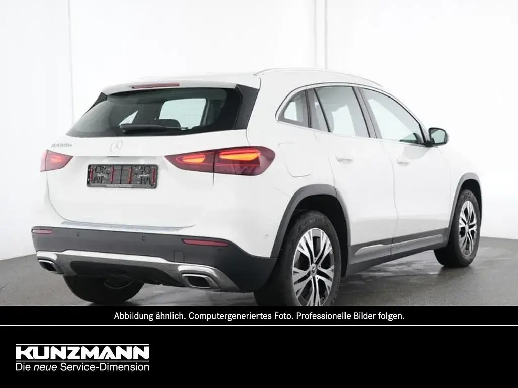 Gebraucht Mercedes GLA250 Progressive 163 PS (119 kW) 2025 Polarweiss SUV