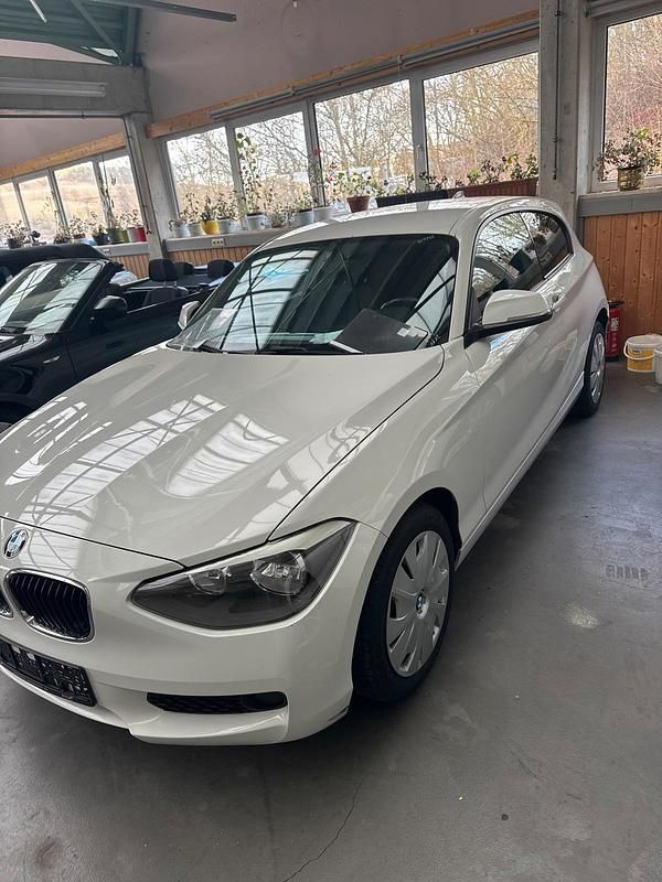 Gebraucht BMW 116 136 PS (100 kW) 2013 Weiß Kleinwagen