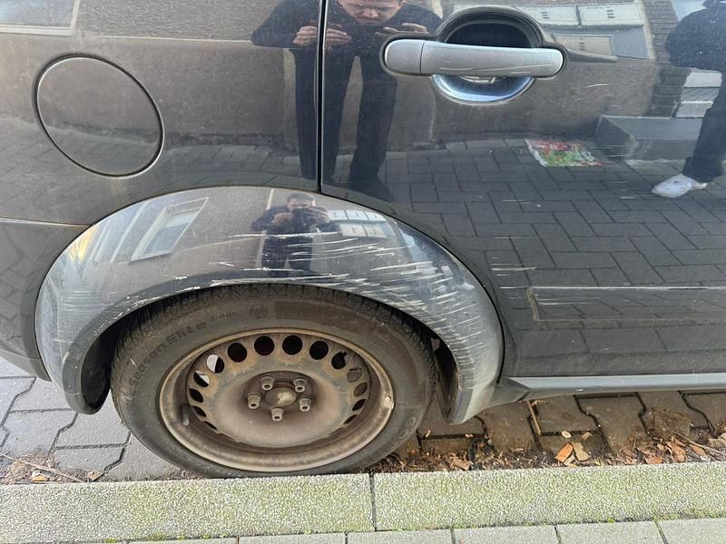 Gebraucht Audi A2 75 PS (55 kW) 2001 Schwarz Kleinwagen