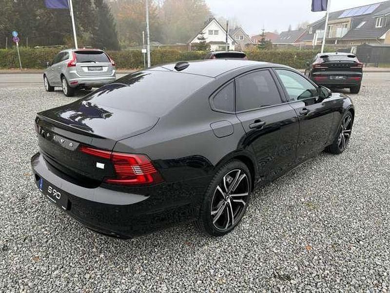 Gebraucht Volvo S90 Ultimate 455 PS (334 kW) 2024 Onyx black / metallic Limousine