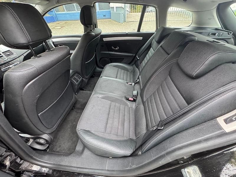 Gebraucht Renault Laguna GrandTour Expression 150 PS (110 kW) 2008 Schwarz Kombi