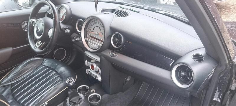Gebraucht Mini Cooper 109 PS (80 kW) 2010 Schwarz Kleinwagen