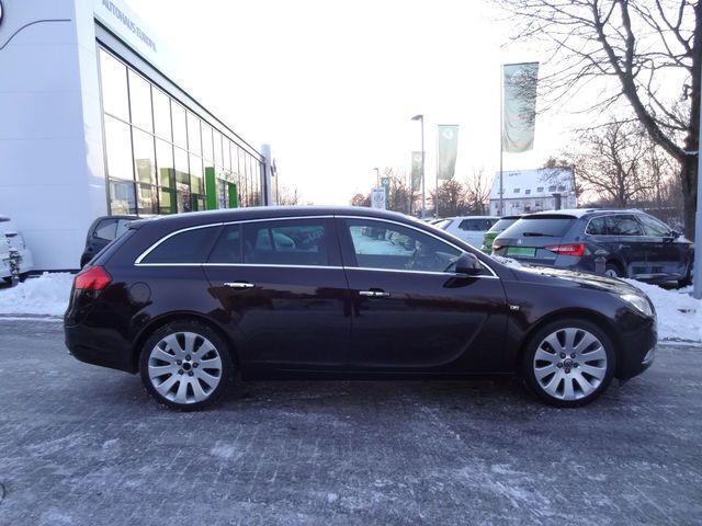 Gebraucht Opel Insignia 194 PS (142 kW) 2012 Braun metallic Kombi