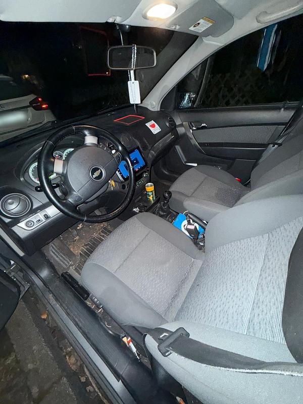 Gebraucht Chevrolet Aveo 84 PS (61 kW) 2009 Grau Limousine