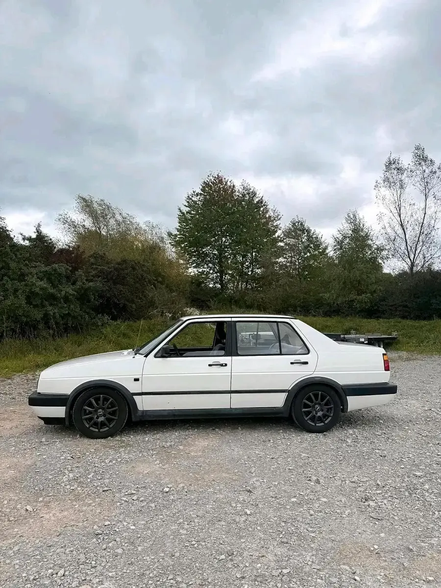 Gebraucht VW Jetta 70 PS (51 kW) 1991 Weiß Limousine