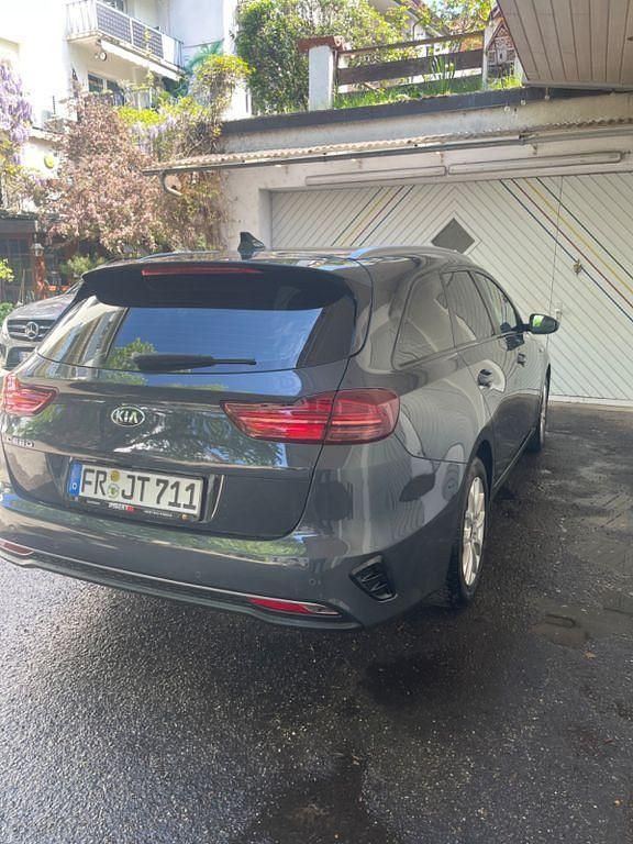 Second-hand Kia Ceed 140 CP (102 kW) 2020 Hatchback