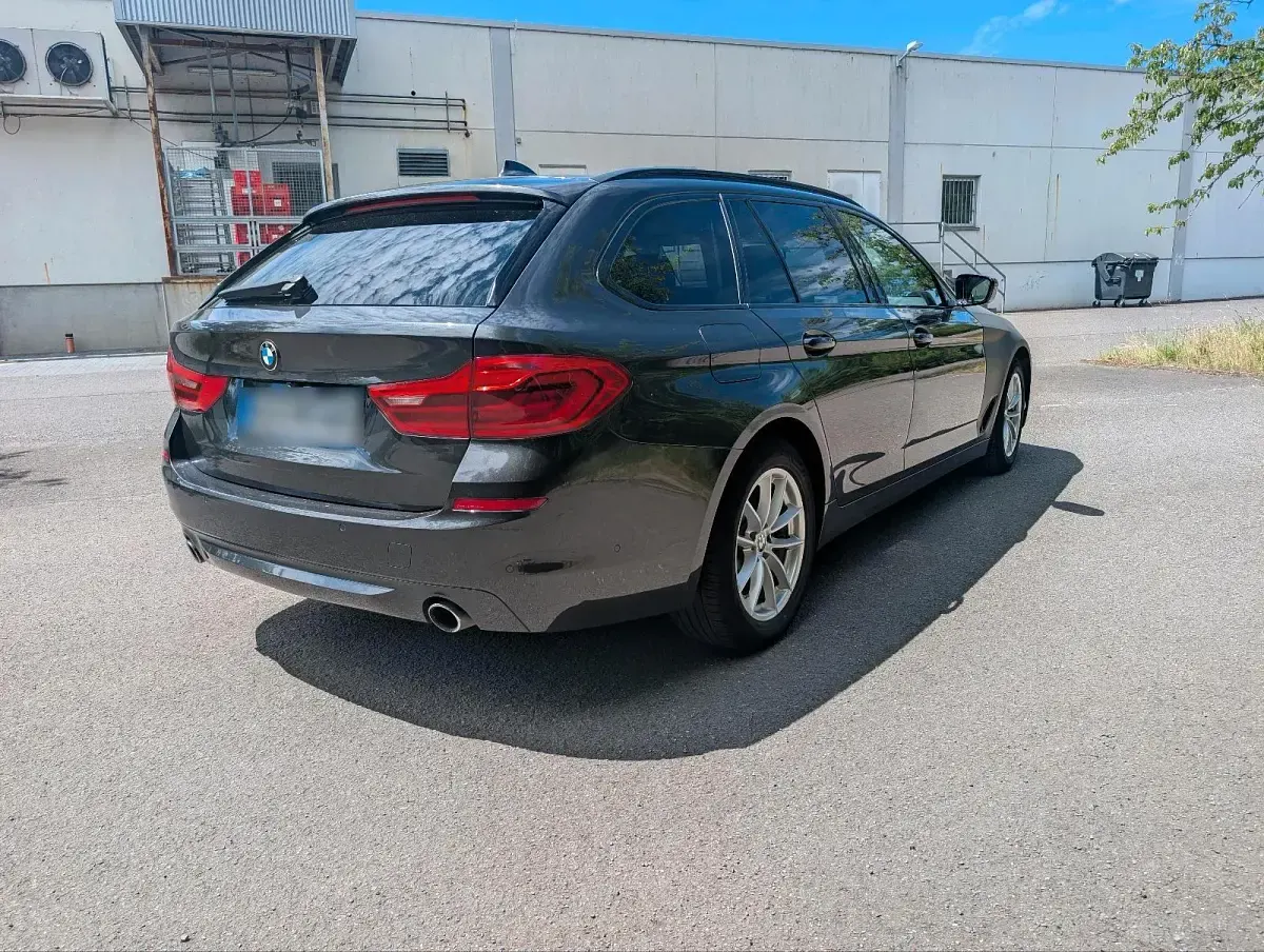 Gebraucht BMW 525 241 PS (177 kW) 2017 Andere farben Kombi