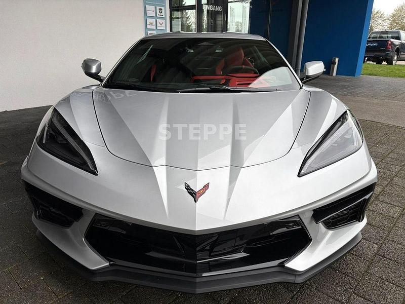 Neu Corvette Stingray 481 PS (353 kW) 2026 Silber Coupé