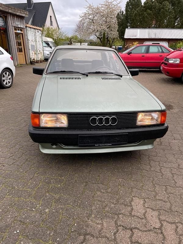 Grün Gebraucht 1984 Audi 80 Limousine | 3.000 € - Bild 1/4