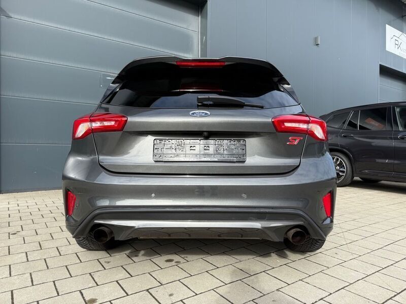 Gebraucht Ford Focus ST 280 PS (205 kW) 2020 Grau Limousine