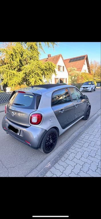 Gebraucht Smart ForFour Prime 90 PS (66 kW) 2015 Grau Kleinwagen