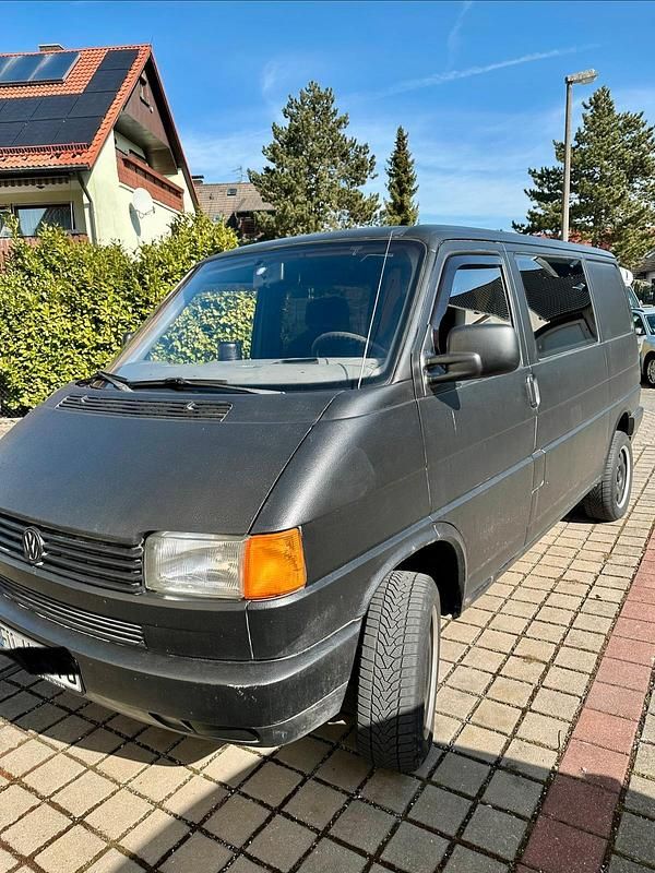 Second-hand VW Transporter 77 CP (56 kW) 1995 Negru Van