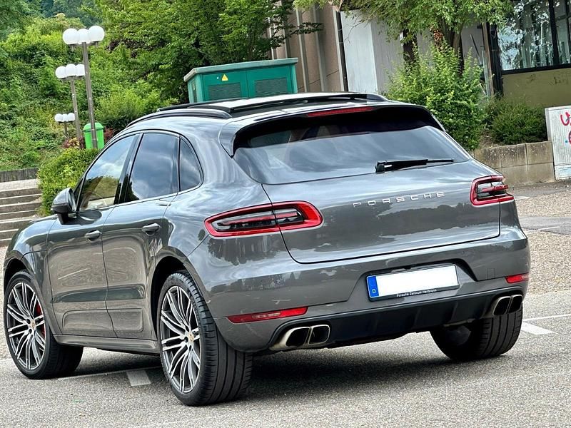 Gebraucht Porsche Macan Turbo 400 PS (294 kW) 2014 Grau SUV