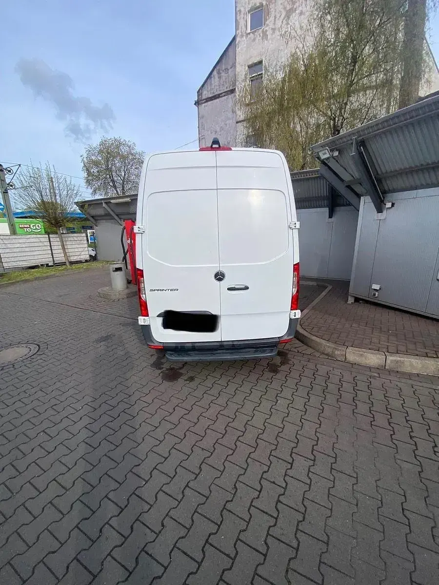 Używany Mercedes Sprinter 143 KM (105 kW) 2018 Biały Van