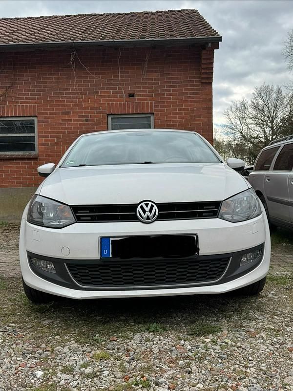 Gebraucht VW Polo 90 PS (66 kW) 2013 Weiß Kleinwagen