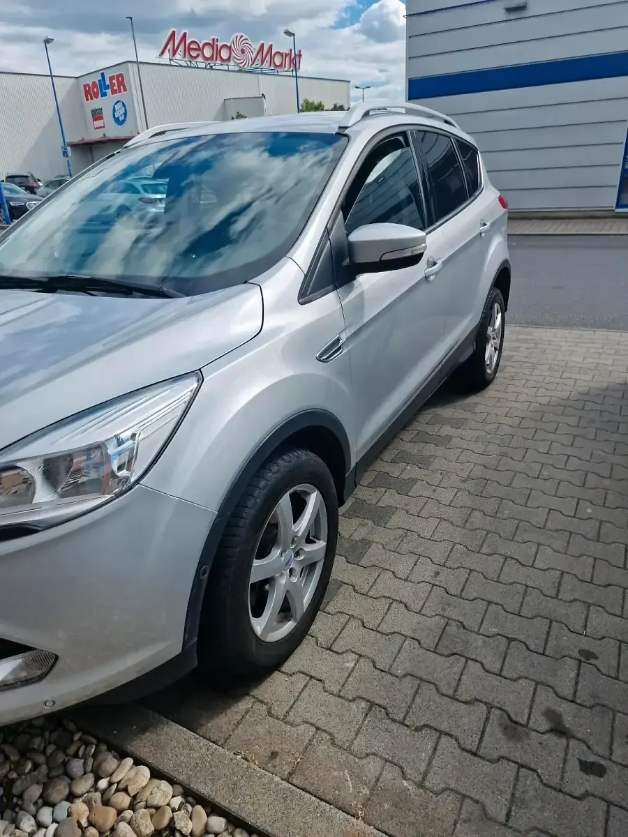 Gebraucht Ford Kuga 163 PS (119 kW) 2013 Silber SUV