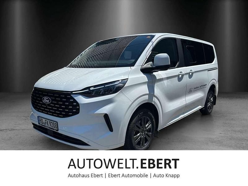 Frozen white (frostweiß) Gebraucht 2024 Ford Tourneo Custom Van / Kleinbus | 54.890 € - Bild 1/4