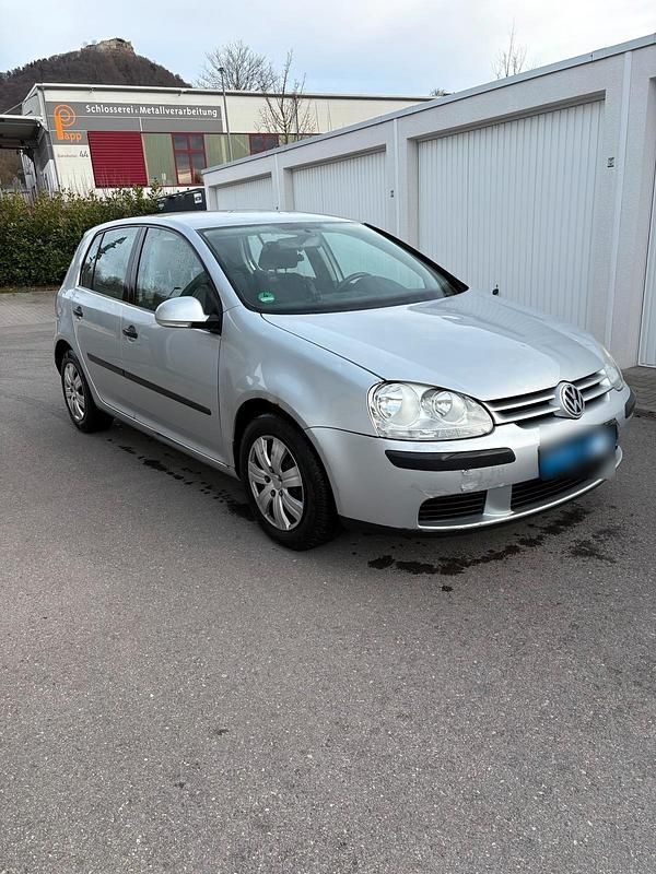 Gebraucht VW Golf V 102 PS (75 kW) 2004 Silber Kleinwagen