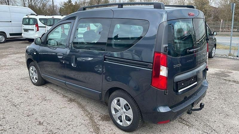 Gebraucht Dacia Dokker Ambiance 102 PS (75 kW) 2017 Grau Van / Kleinbus