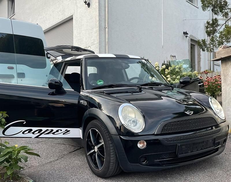 Second-hand Mini ONE 90 CP (66 kW) 2005 Negru Hatchback
