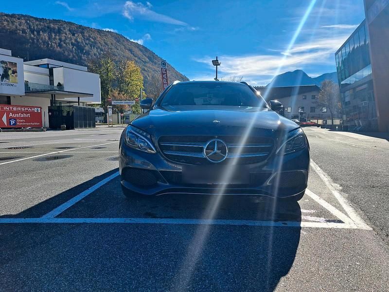Gebraucht Mercedes C250 204 PS (150 kW) 2015 Grau Kombi