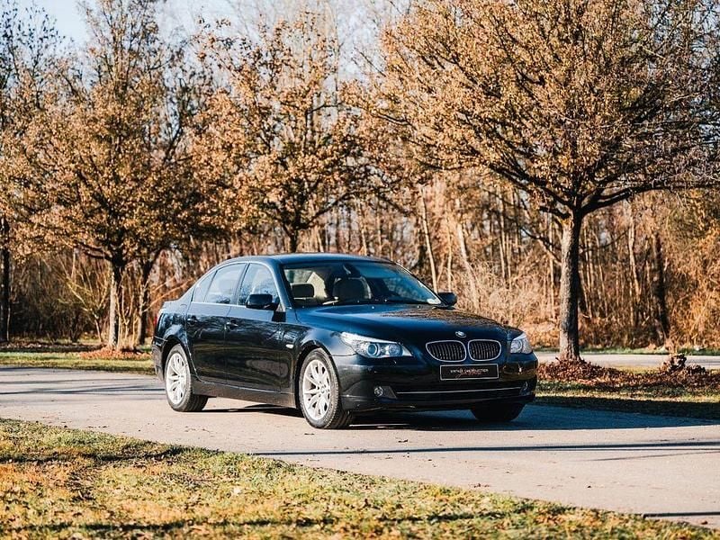 Gebraucht BMW 550 367 PS (269 kW) 2007 Schwarz Limousine