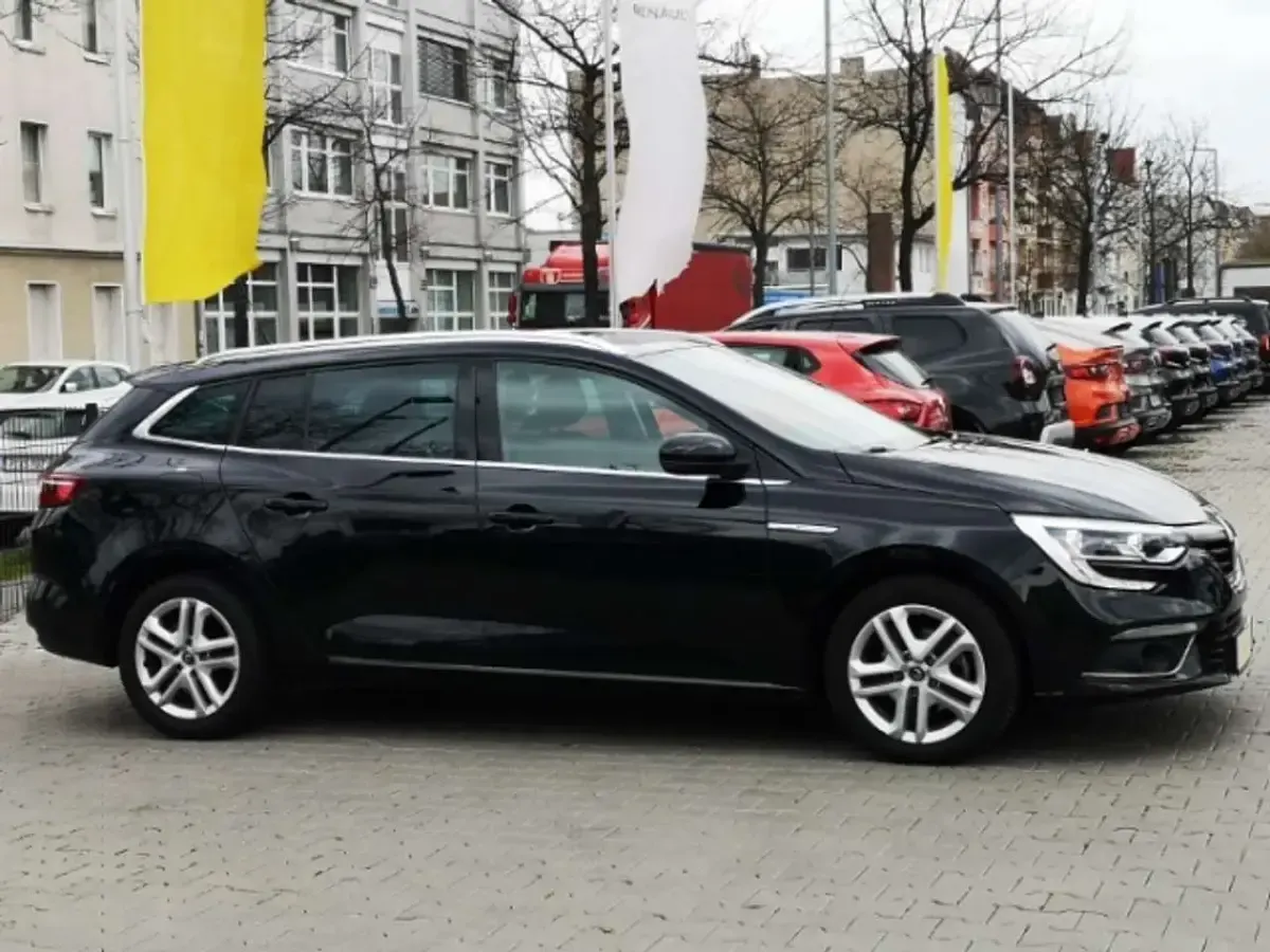 Gebraucht Renault Mégane GrandTour 116 PS (85 kW) 2020 Schwarz Kombi