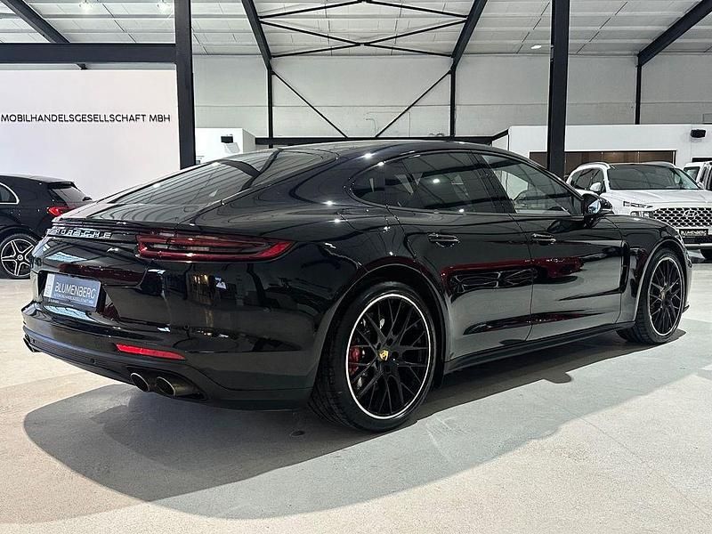Gebraucht Porsche Panamera Turbo 549 PS (403 kW) 2017 Tiefschwarz Limousine