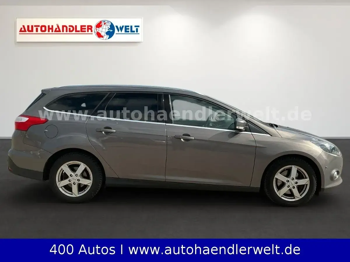Używany Ford Focus Titanium 140 KM (102 kW) 2014 Brązowy Kombi